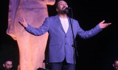 علي الحجار يغرد لجمهور الشرقية في حفل ختام مهرجان تل بسطا| صور