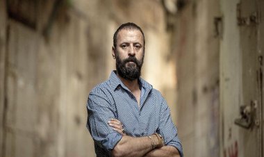 انفراد لـ«العاصمة».. الممثل الفلسطيني على سليمان يجسد شخصية معاوية بن أبي سفيان