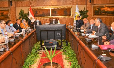 محافظ الغربية يعقد 4 اجتماعات لمناقشة الخطة الاستثمارية وتوفير منافذ غذائية