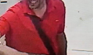 ننشر صورة المتهم بإنهاء حياة شاب داخل محل هواتف بعين شمس