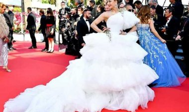 فيديو.. موقف محرج للممثلة «سيندي برونا» في مهرجان كان السينمائي