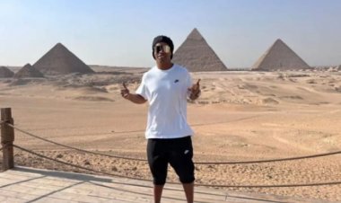 رونالدينيو ينشر صورا من زيارته للأهرامات اليوم