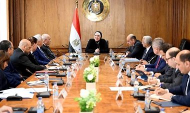 وزيرة الصناعة تترأس الاجتماع الأول لمجلس الصناعات النسيجية بعد إعادة تشكيله