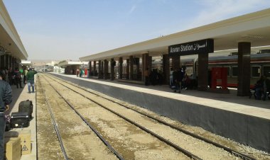 كان في حالة سكر.. ضبط مسجل خطر ارتكب أفعال غير لائقة بمحطة سكك حديد أسوان