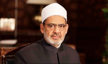 شيخ الأزهر يتفقد أعمال التجديد بمسجد الحسين