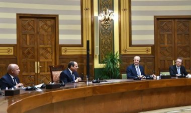 السيسي يشهد التعاقد مع «سيمنز» العالمية لإنشاء منظومة للقطار الكهربائي السريع