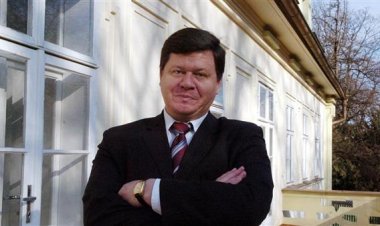 دبلوماسي روسي:  تجميد  الحوار الروسي الأمريكي حول الاستقرار الاستراتيجي