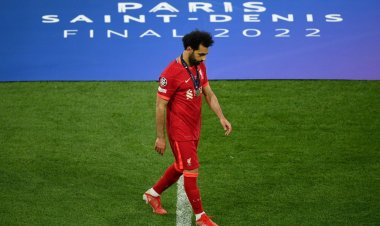 «رفع سقف الطموحات».. رئيس اتحاد الكرة يوجه رسالة لصلاح بعد خسارة دوري الأبطال