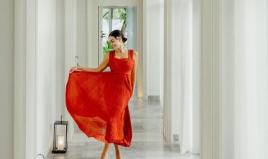 بـ60 ألف جنيه.. سعر فستان ياسمين صبري في رحلتها الأخيرة بالمحيط الهندي