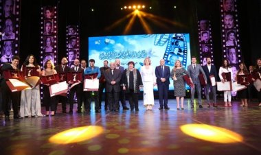 وزيرة الثقافة تُسلم جوائز الدورة الـ24 للمهرجان القومي للسينما 