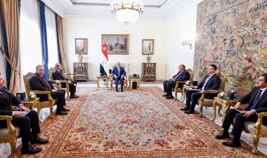 السيسي يؤكد على أهمية إنهاء تواجد الجماعات المتطرفة داخل ليبيا