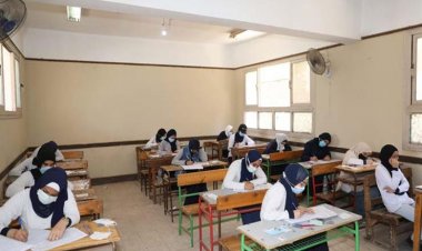 جروبات الغش تنشر أسئلة امتحانات الدبلومات الفنية.. والتعليم تلاحق المتهمين