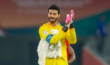 إصابة محمد الشناوي بفيروس كورونا في معسكر المنتخب