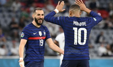 بنزيما ومبابي يقودان هجوم فرنسا ضد الدنمارك في دوري الأمم الأوروبية