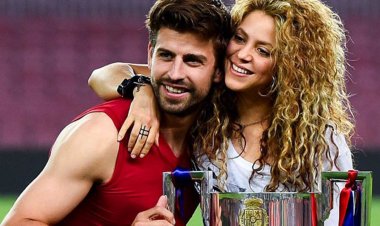 جيرارد بيكيه وشاكيرا يعلنان انفصالهما ويطالبان باحترام الخصوصية