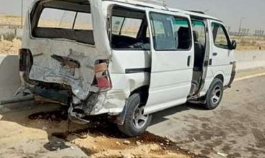 إصابة 9 أشخاص إثر حادث انقلاب ميكروباص بكوبري أكتوبر