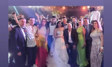 شاهد.. عمرو دياب يحيي زفاف عمر عرفة بحضور نجوم الفن والمجتمع