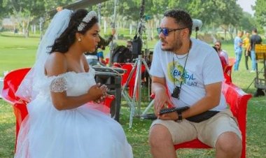 أسماء أبو اليزيد تمازح مخرج «الأنسة فرح»: «فجأة قالوا البوفيه خلص»