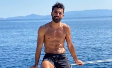 محمد صلاح يقضى إجازته وسط البحر.. بعد استبعاده من المنتخب