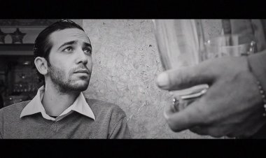 كريم قاسم يشارك في مهرجان روتردام بـ«خط في دائرة»