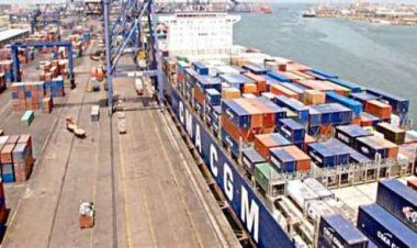 ميناء الإسكندرية: نشاط كبير في حركة الملاحة البحرية خلال 48 ساعة