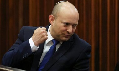 رئيس الوزراء الإسرائيلي: إيران تخصب اليورانيوم بمعدل غير مسبوق وستصنع قنبلة قريبًا