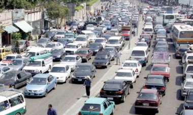 النشرة المرورية.. كثافات عالية بمحاور وميادين القاهرة والجيزة