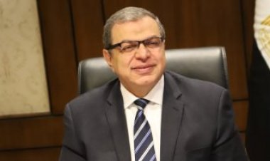 القوى العاملة: تعيين 852 شابًا منهم 7 قادرون باختلاف