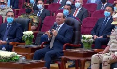 السيسي: شكرًا لكل المزارعين اللي وردوا القمح