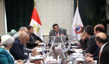 الدكتور خالد عبدالغفار يوجه بوضع خريطة صحية لكل محافظة