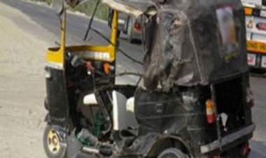 مصرع 3 أشخاص في حادث تصادم بالعمرانية