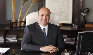 حبس نجل محمد حسنين هيكل وآخر 3 سنوات.. 18 مليون دولار شيكات بدون رصيد