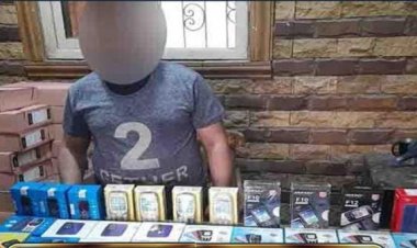 ضبط شخصين بحوزتهما 69 هاتفًا محمولًا مجهولي المصدر بالبساتين