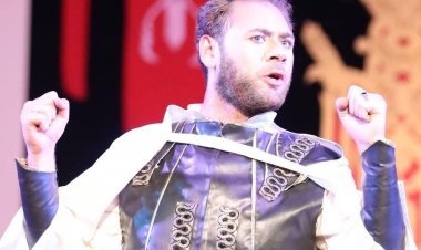 تعرف على مواعيد عرض مسرحية «كاليجولا» لمحمد علي رزق