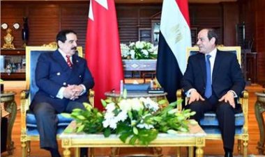 وزير الخارجية البحريني يشيد بالنتائج المثمرة لـ«قمة شرم الشيخ»