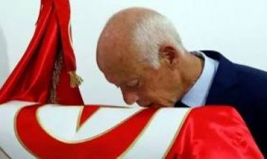 الرئيس التونسي يلغي «دولة دينها الإسلام» في الدستور الجديد