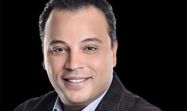 تامر عبدالمنعم يهنيء ابنته «كرمه» عقب تخرجها من المدرسة الفرنسية