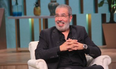 «المجتمع تعرض لغسيل مخ والدين أكبر من أنه يقول الست تلبس حجاب».. أبرز تصريحات السيناريست مدحت العدل في «الستات»