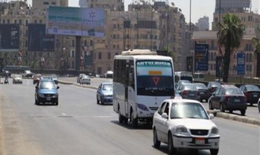 النشرة المرورية.. سيولة بمحاور وميادين القاهرة والجيزة