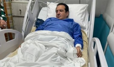 محمد ثروت يخضع لعملية جراحية دقيقة في القلب