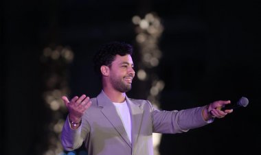 أحمد جمال يتألق بالغناء في مهرجان السويس للموسيقى والغناء 