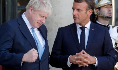 على هامش قمة مجموعة السبع.. جونسون وماكرون يتفقان على تكثيف الدعم العسكري لأوكرانيا