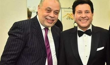 أشرف زكي يطالب هاني شاكر بالتراجع عن استقالته: النقابة أمانة في رقبتك.. أنت خليفة أم كلثوم وعبد الوهاب