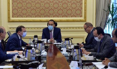 رئيس الوزراء ووزير البترول يناقشان طرح مشروعات استثمارية مهمة أمام القطاع الخاص