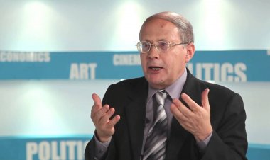 عبدالحليم قنديل: مصر مرضت قبل ثورة 30 يونيو.. والشعب هو المرجع والمعلم