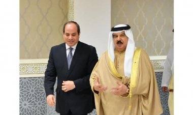 ملك البحرين يستقبل الرئيس السيسي بقصر الصخير الملكي