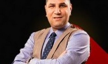 «الاقتصادية» تلزم عبد الناصر زيدان بدفع مبلغ 200 ألف جنيه للإعلامي تامر أمين