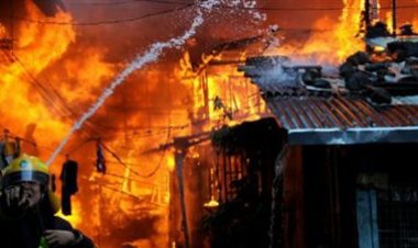 إخماد  حريق نشب داخل محل ملابس بمنطقة فيصل بالجيزة