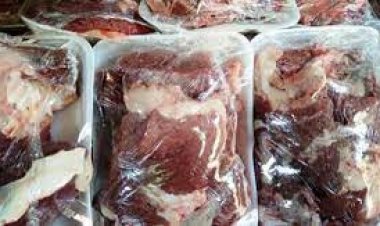 ضبط صاحب ثلاجة بحوزته 2.5 طن «لحوم فاسدة» بالمرج 