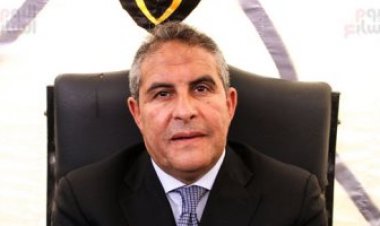 حبس الكابتن طاهر أبوزيد 3 سنوات لتحريره شيكات بدون رصيد